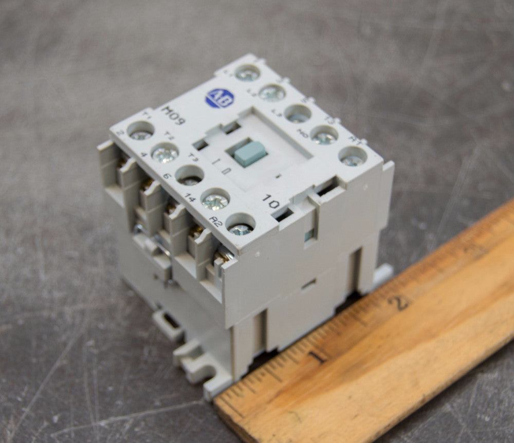 Allen-Bradley AB 100-M09ND3S Mini Contactor 120V
