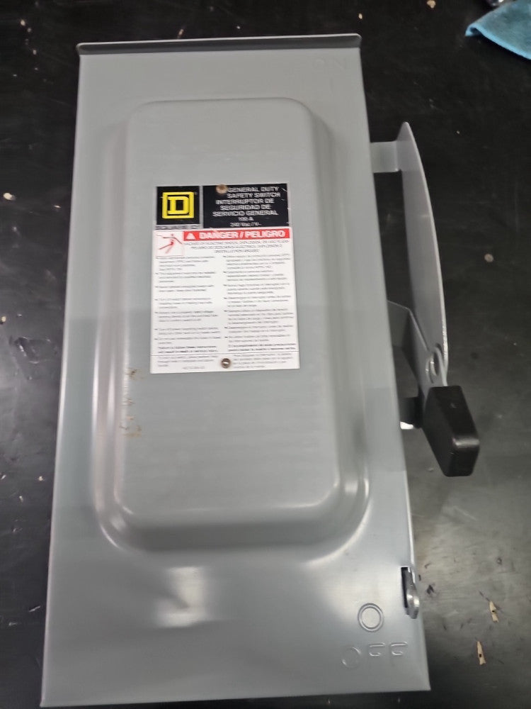 SQUARE D DISCONNECT TYPE 3R D323NRB 100AMP 240VOLT 3POLE FUSIBLE NNB