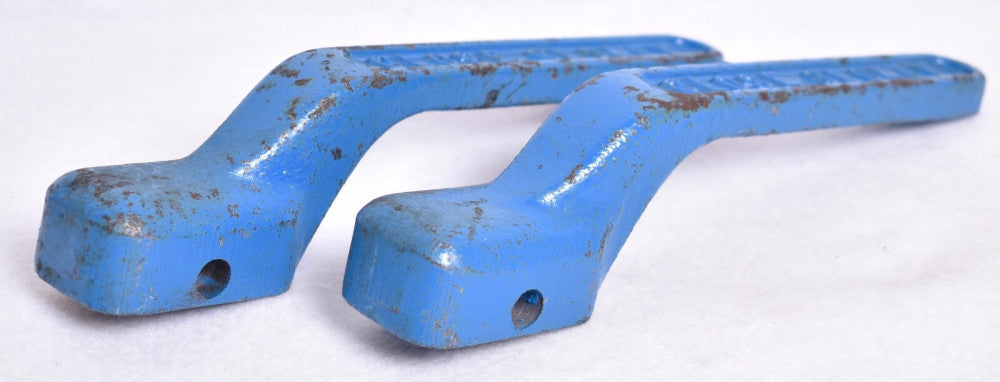 2 Count Butterfly Valve Handles 1004643