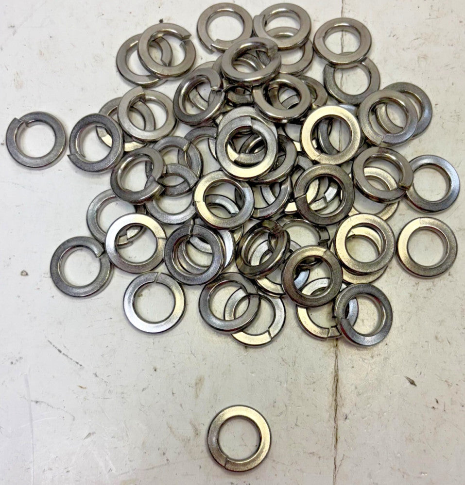 MEDIUM SPLIT LOCK WASHERS LOT OF 58 SIZE 5/8IN STAINLESS STEEL