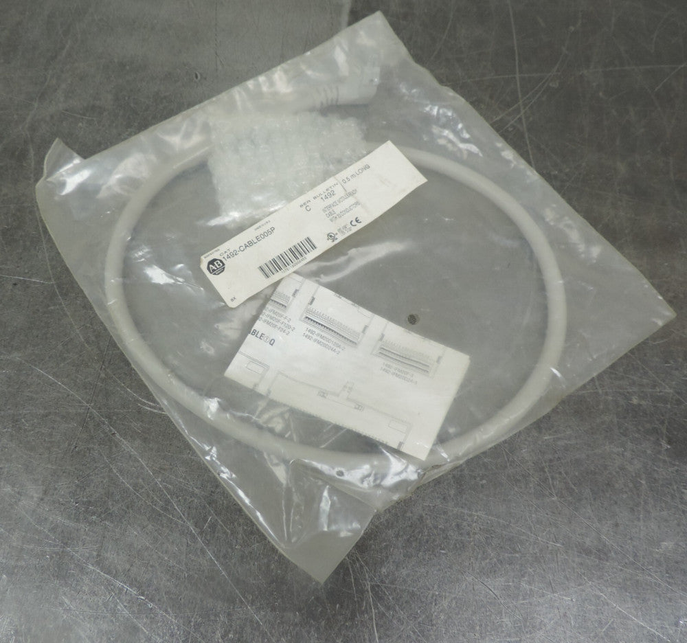 Allen Bradley Bulletin 1492-CABLE005P Digital I/O Cable Series C