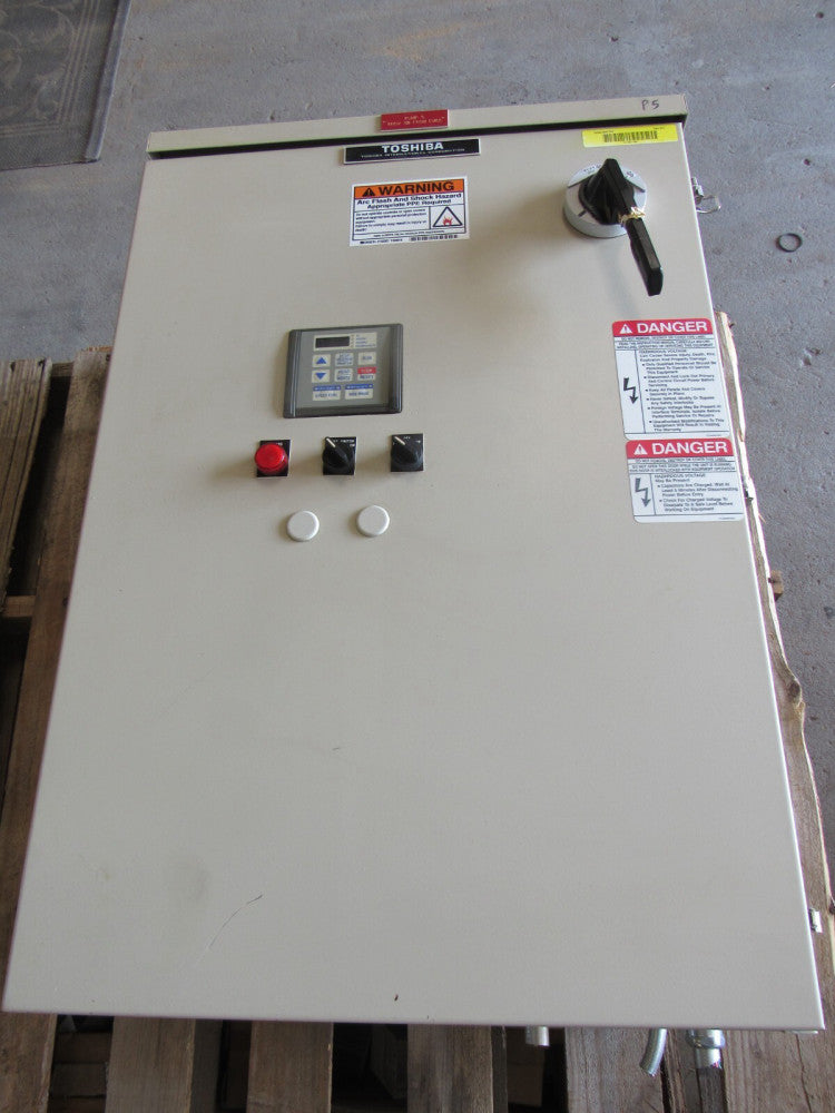TOSHIBA E3 TRANSISTOR INVERTER VT130E3U4055A 5HP 460V E34055AEC4NFRE XLNT USED