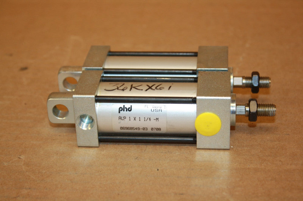 PHD AVP 1 X 1 1/4-M CYLINDER