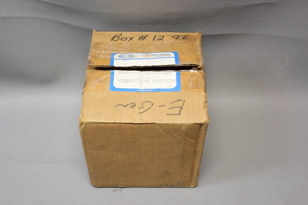 NEW METRIX SOLID STATE VIBRATION SWITCH IN ENCLOSURE 450D-0444-0224-00-233