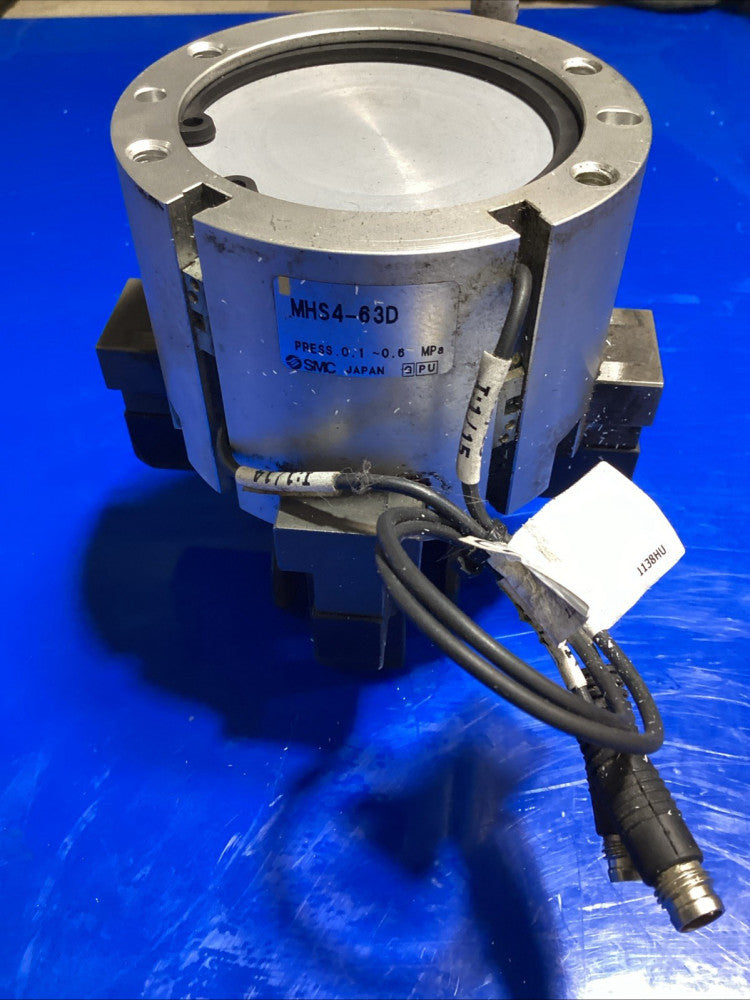 1PCS SMC MHS4-63D Air Gripper