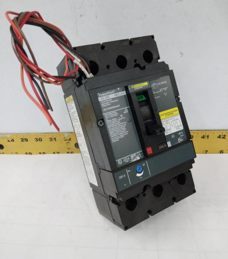 SQUARE D 250 AMP CIRCUIT BREAKER W/ AUX & UV 500 VDC 3 POLE JGL37250D82AAUO