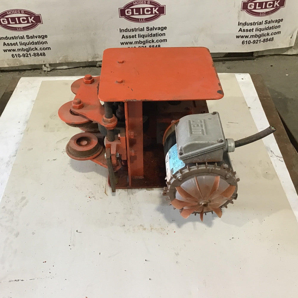Weg 5018ES3E58CFL-S Tractor Drive Trolley 60Hz 1760RPM 3PH 1/2HP 0.37kW