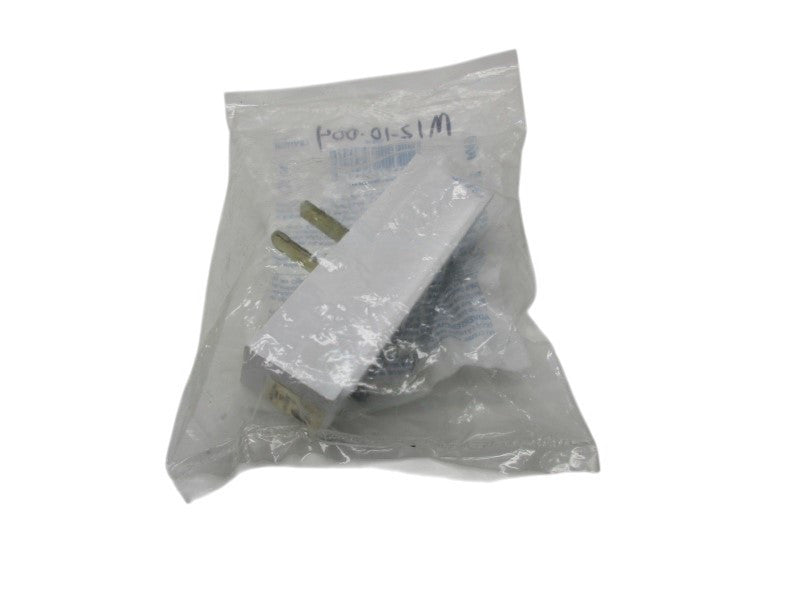LEVITON 698-W GROUNDING TRIPLE OUTLET ADAPTER NSMP