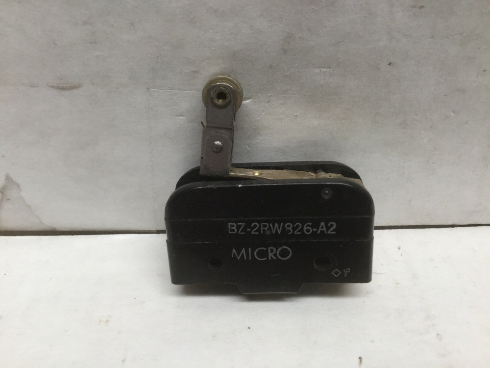 Micro Switch BZ-2RW826-A2 Roller Lever Limit Switch 15A 125, 250 or 480 VAC, NOS