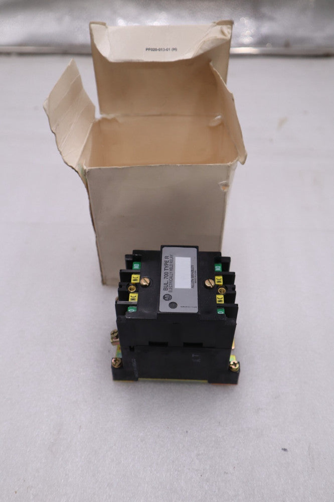 NEW Allen Bradley Bulletin 700-R220A1 AC Relay Ser B 120V 60HZ STOCK H316A