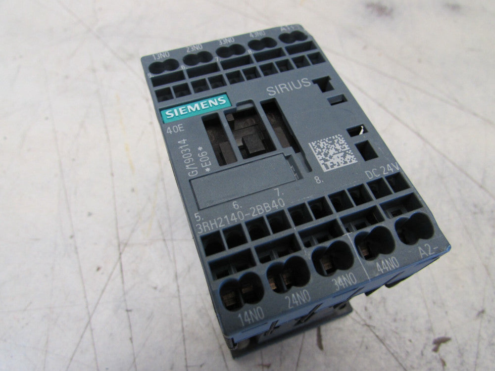 SIEMENS SIRIUS 3RH2140-2BB40 CONTACTOR 24VDC 10AMP EXCELLENT TAKEOUT MAKE OFFER