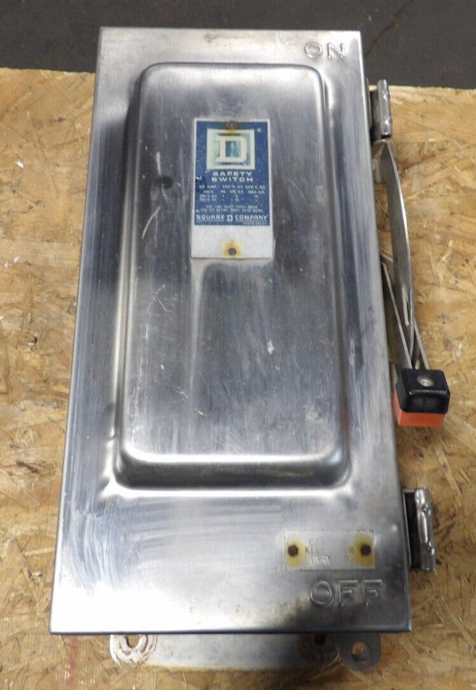 SQUARE D 60 AMP 2 POLE FUSIBLE 3R SS SAFETY SWITCH DISCONNECT 240 VAC H222DS