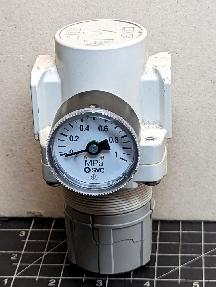 SMC AR40-04G-A Regulator, AR MASS PRO Working Pull [B4S3#6