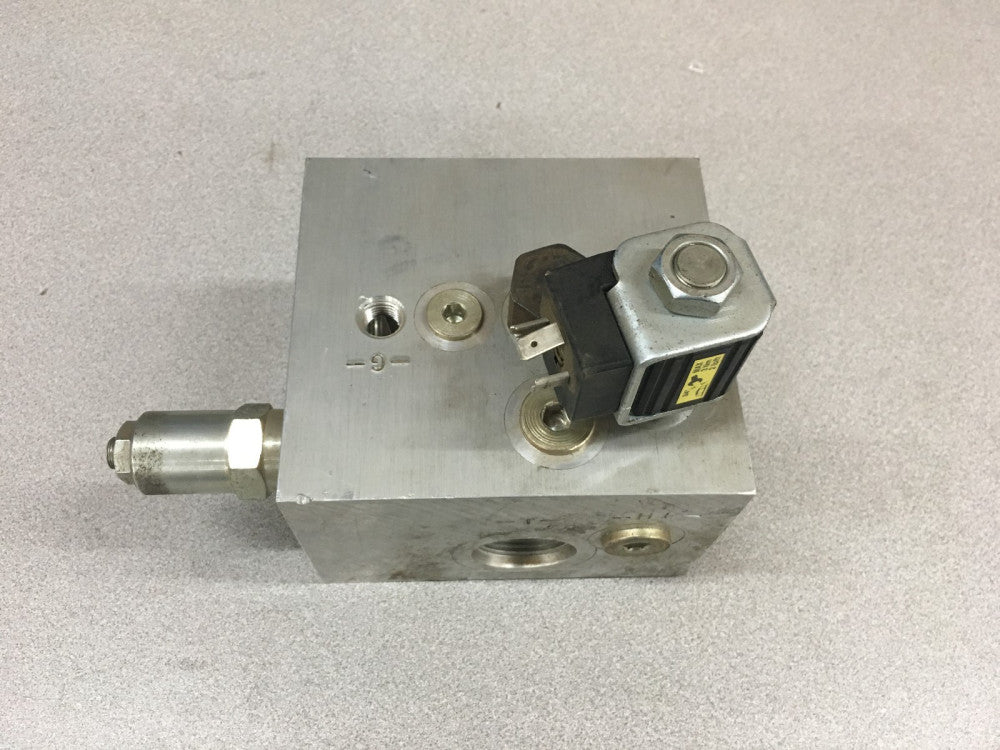 NEW NO BOX DAMAN HYDRAULIC MANIFOLD D-451-164