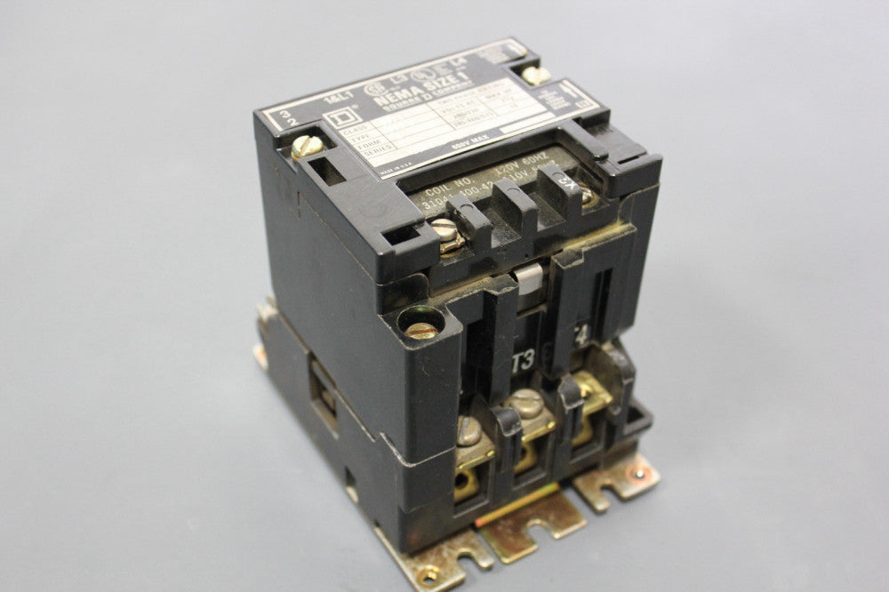 SQUARE D 600V CONTACTOR 8502 SC03 S A 120V COIL (S9-2-82F)