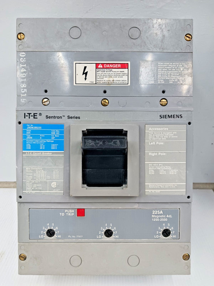 Siemens ITE Sentron 225 Amp Circuit Breaker 600 VAC 3 Pole JXD63B225