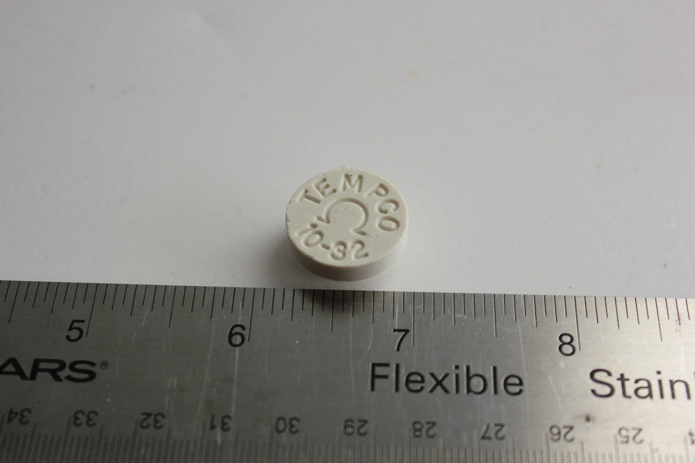 TEMPCO INSULATING SCREW TERMINAL CERAMIC CAP 10-32 CER-102-101(S2-1-218A)