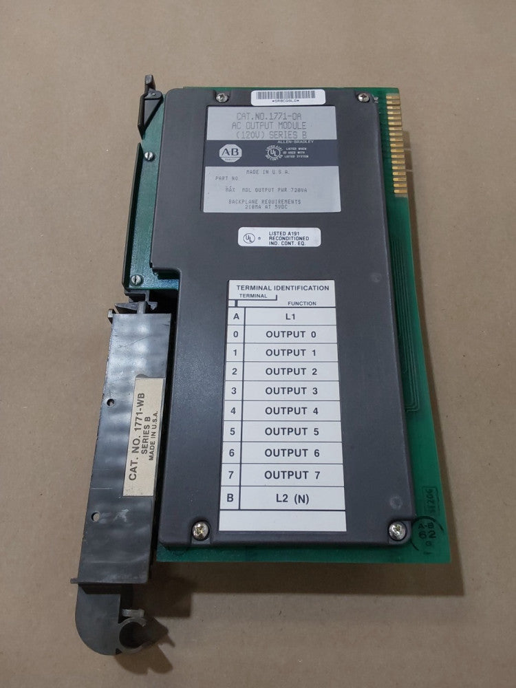 ALLEN-BRADLEY 1771-0A (120V) AC OUTPUT MODULE Ser B With 1771-WB