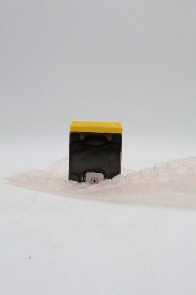 Banner OSELV Photoelectric Scanning Sensor