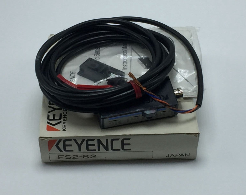 NEW KEYENCE CORP FS2-62 FIBER PHOTOELECTRIC SENSOR 12-24VDC