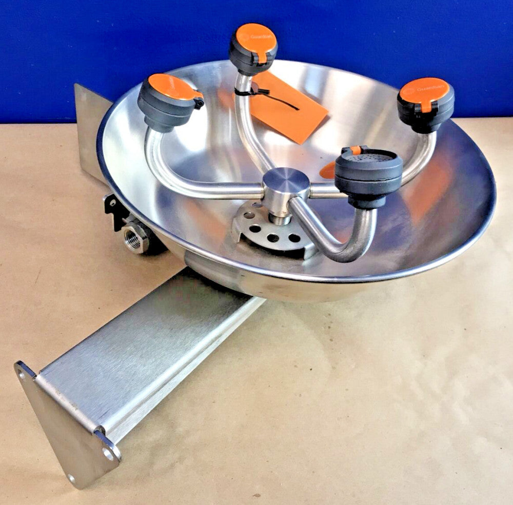 GUARDIAN Stainless Wall Mount Eye Wash Station w/ AP470-120R 4-Way Spray Head
