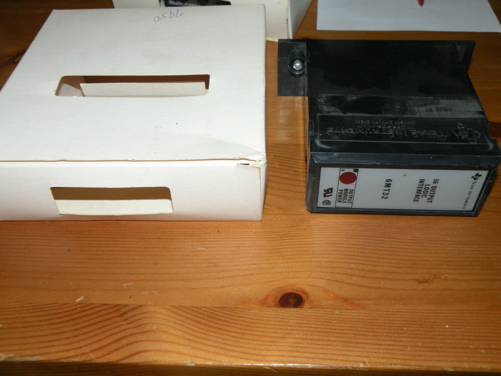 TEXAS INSTRUMENTS 6MT32 16 OUTPUT LOGIC INTERFACE
