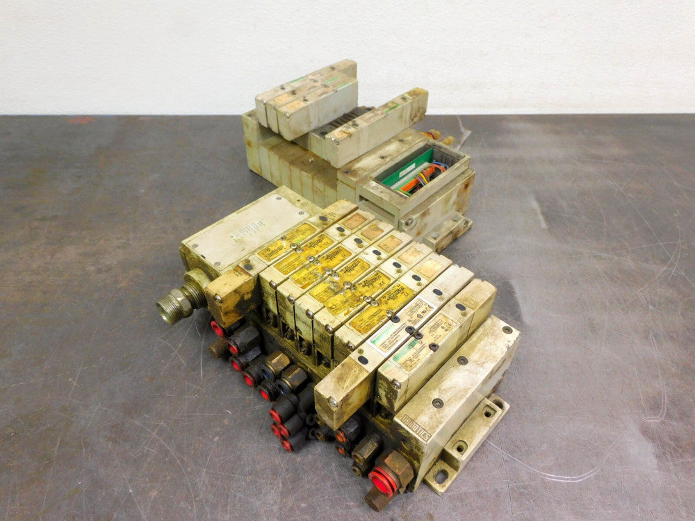 Numatics Solenoid Air Control Valve, 8 Bank Pneumatic 24 VDC & Parts Valve Lot