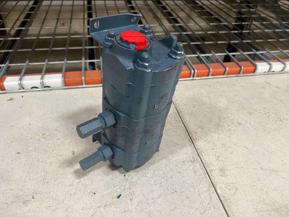 (Qty 1) Hydraulic HPO12 Hydraulic Gear Flow Divider with Relief Valve SHIPS FAST