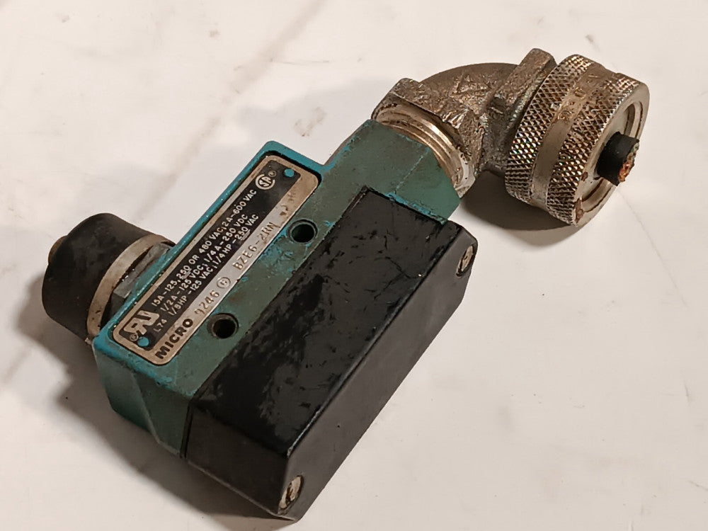 1PC Honeywell BZE6-2RN Micro Limit Switch BZE62RN and Attachments