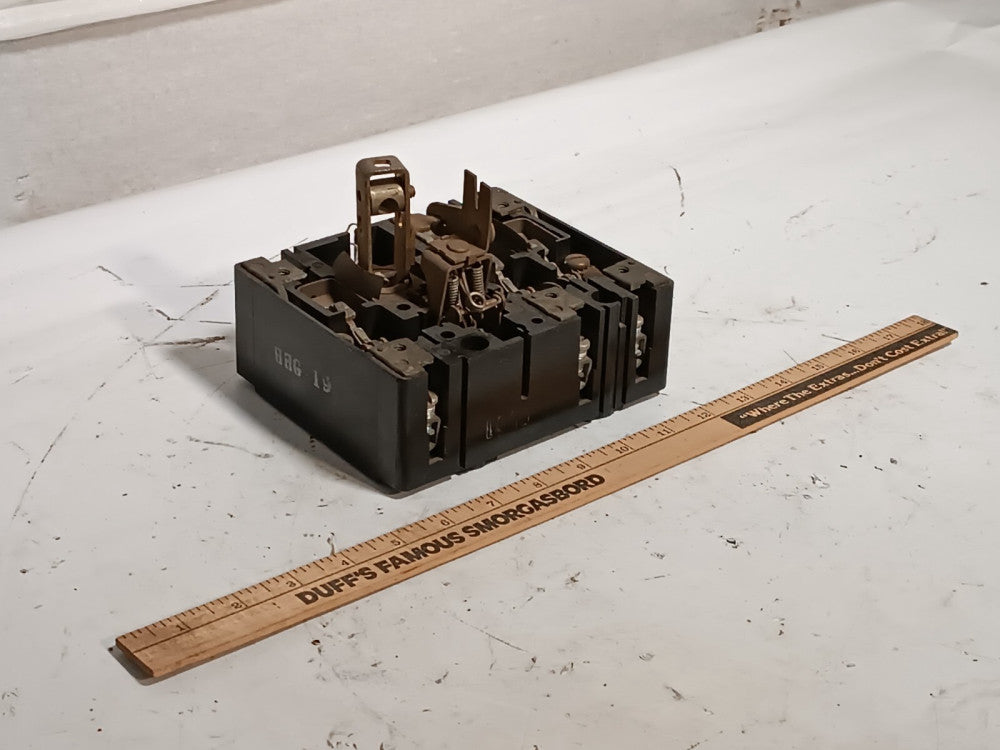 Westinghouse 371D290G01 Visi-Flex De-ion Switch, 3-Pole, 30A, 600vac, 250vdc