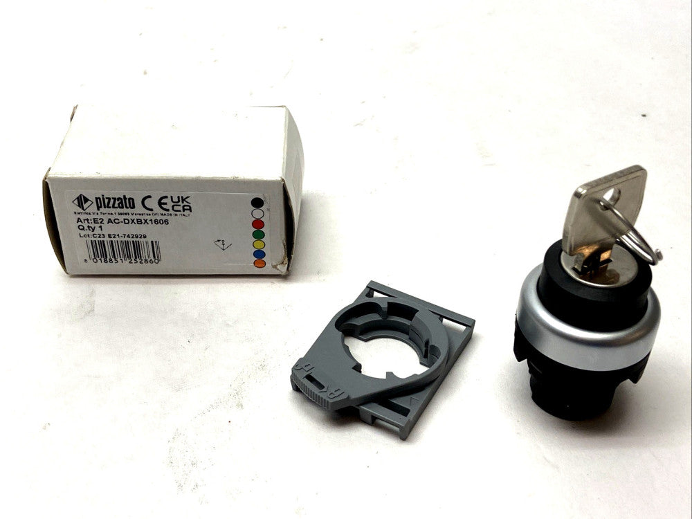 Pizzato E2 AC-DXBX1606 Keyed Selector Switch
