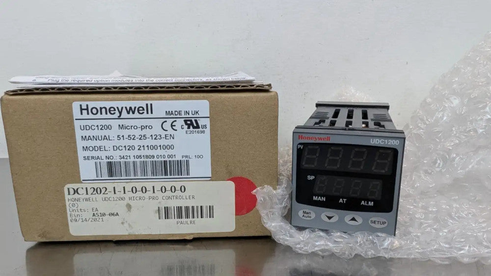 Honeywell DC12021100100 Temperature Controller UDC1200 Micro-pro 120-240VAC