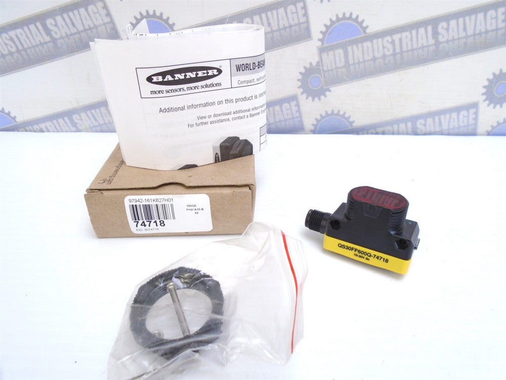 BANNER - QS30FF600Q-74718 - Photoelectric Sensor WORLD-BEAM 10-30V DC NEW in BOX