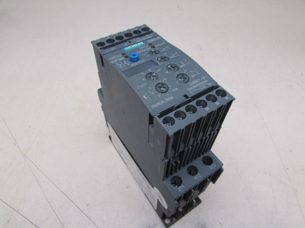 SIEMENS SIRIUS SOFT-START 3RW4024-1BB04 STARTER 12.5AMP XLNT USED MAKE OFFER !!