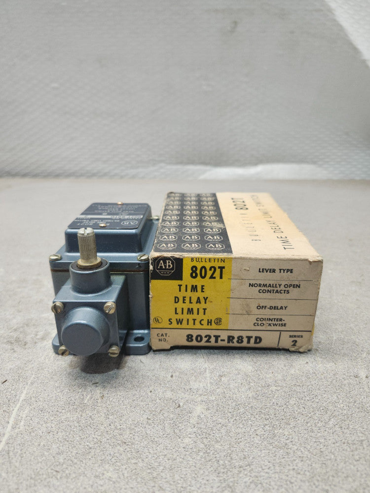 NEW IN BOX ALLEN BRADLEY TIME DELAY LIMIT SWITCH 802T-R8TD