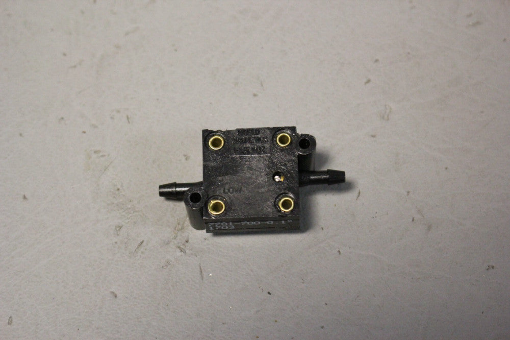 WORLD MAGNETICS PSF 102 PRESSURE SWITCH