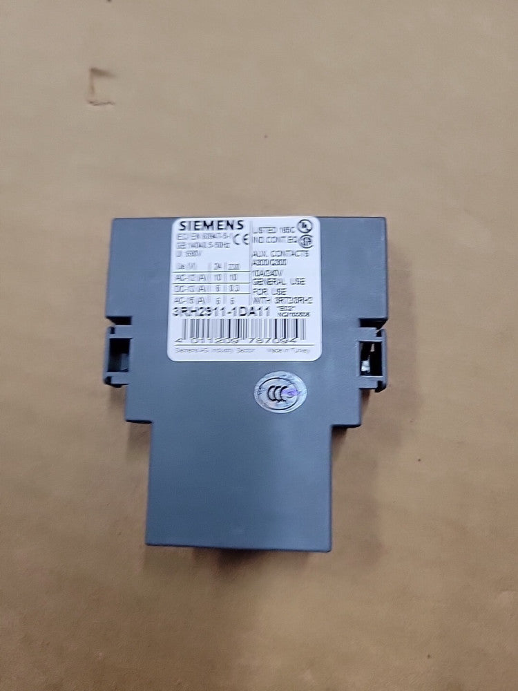NEW SIEMENS 3RH2911-1DA11 / 3RH29111DA11