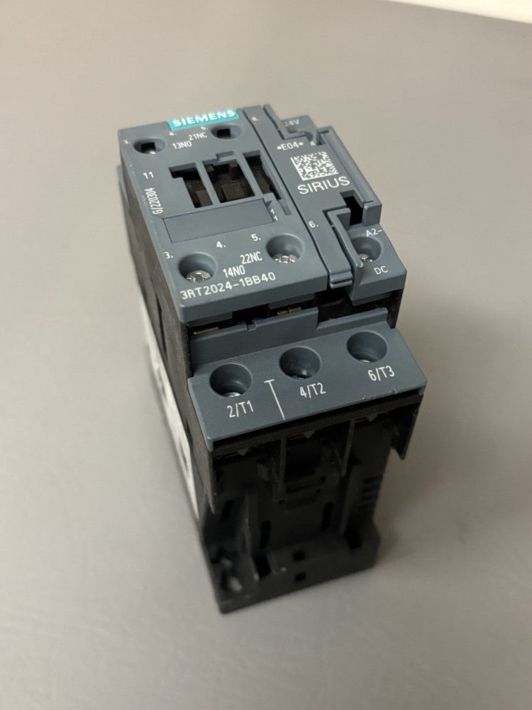 Unused SIEMENS POWER CONTACTOR 3RT2024-1BB40