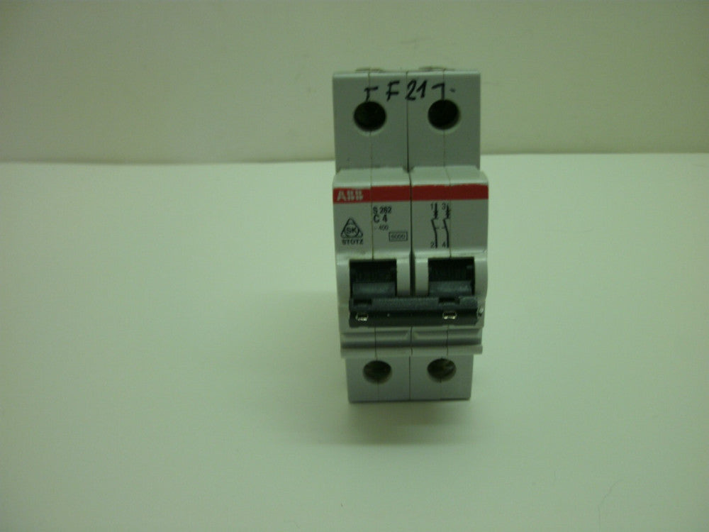 ABB S262 C4/S262C4 CIRCUIT BREAKER 4 AMP 2 POLE 480VAC C-CURVE SCREW TERMINAL