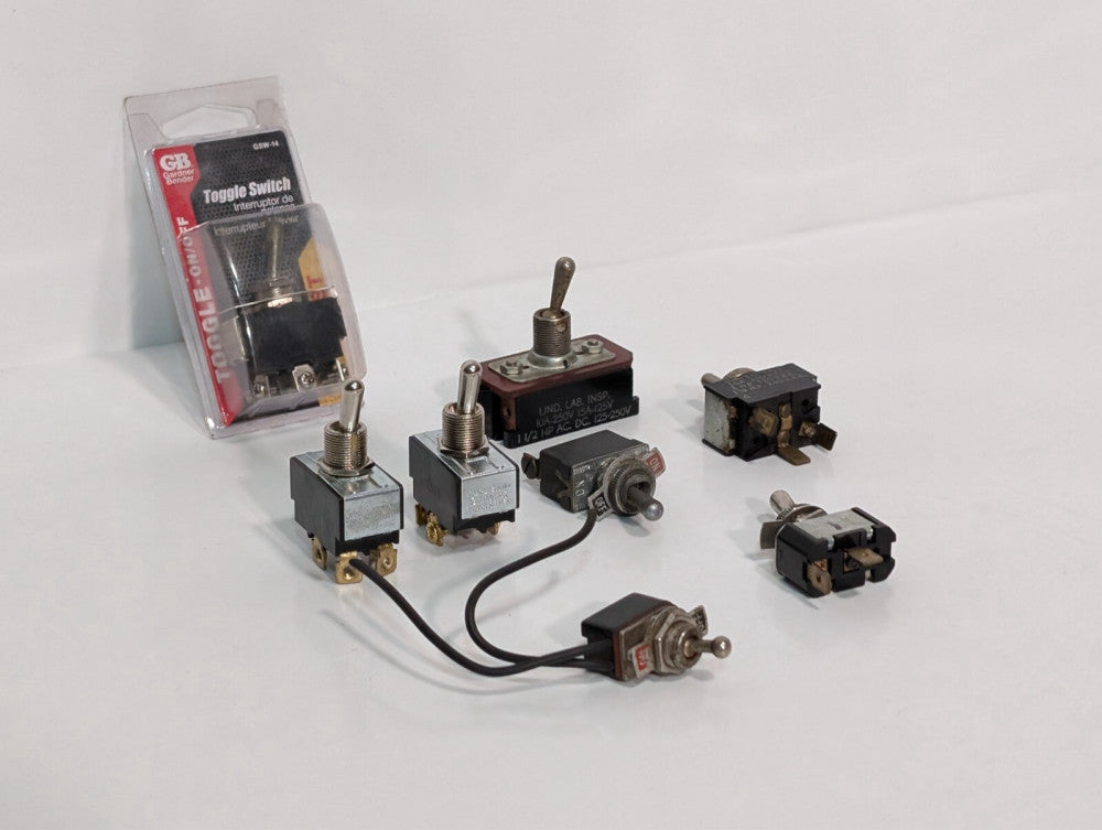 Lot of 8 toggle switches as shown: Gardner Bender, Speed Queen, Carling