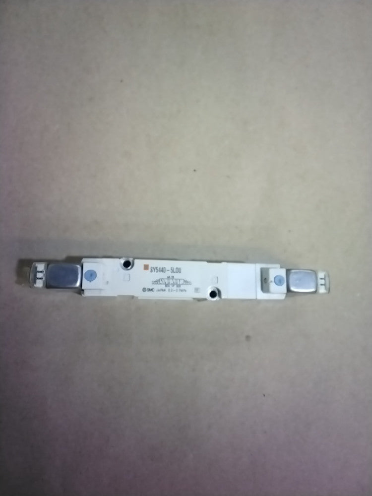 SMC SY5440-5L0U 24 VDC Pneumatic Solenoid Valve SY5440-5LOU