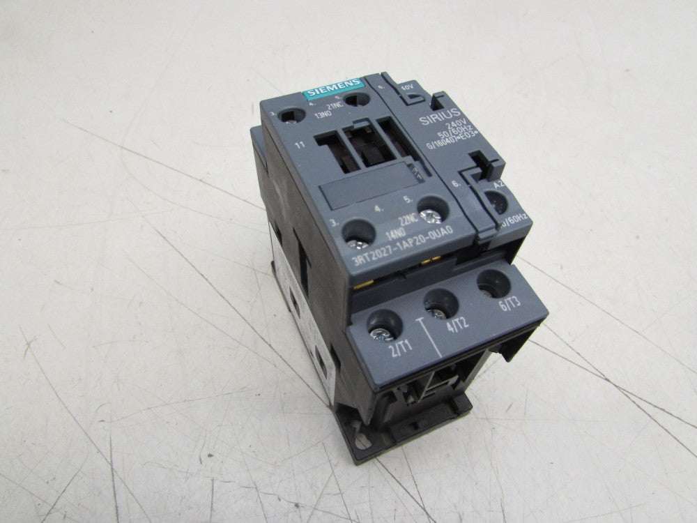 SIEMENS SIRIUS 3RT2027-1AP20-0UA0 240V 50/60HZ NEMA SIZE-1 NICE USED TAKEOUT