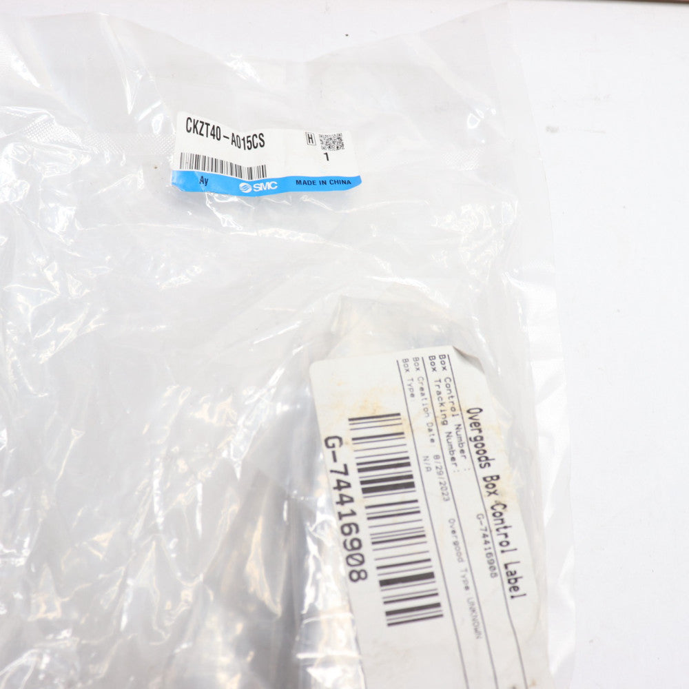 SMC Center Arm Slim Line Clamp Cylinder CKZT40-A015CS