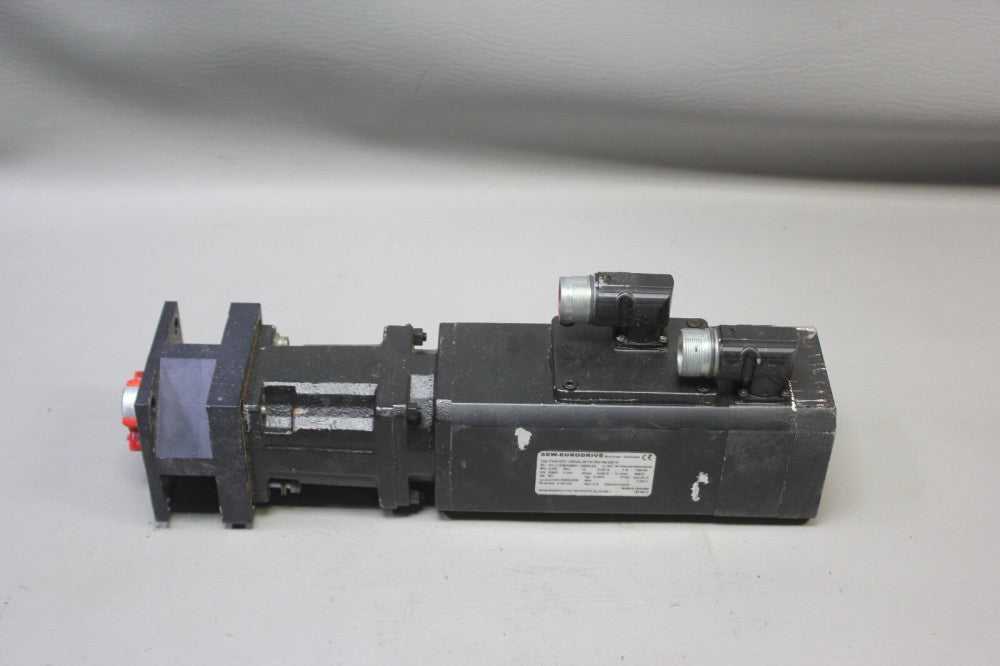 SEW EURODRIVE SERVO MOTOR P/N: PSKF221 DS56L/B/TF/RH1M/SB10