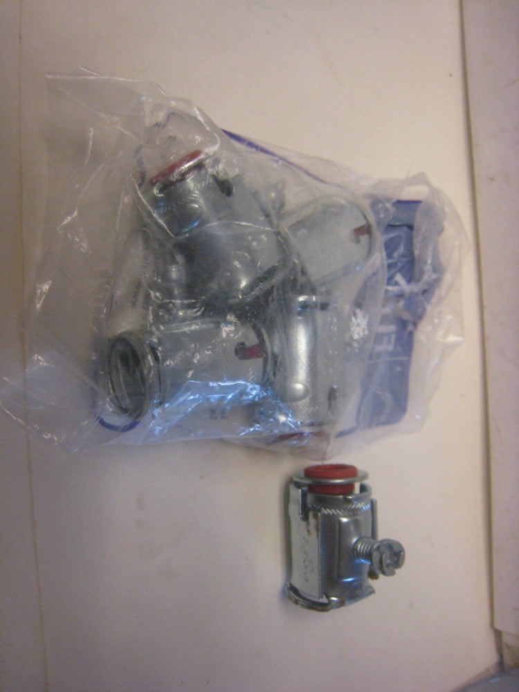 5 PCS. Halex 26571 Flexible MC Snap-In Connector 1/2" KO, 3/8 in, Steel