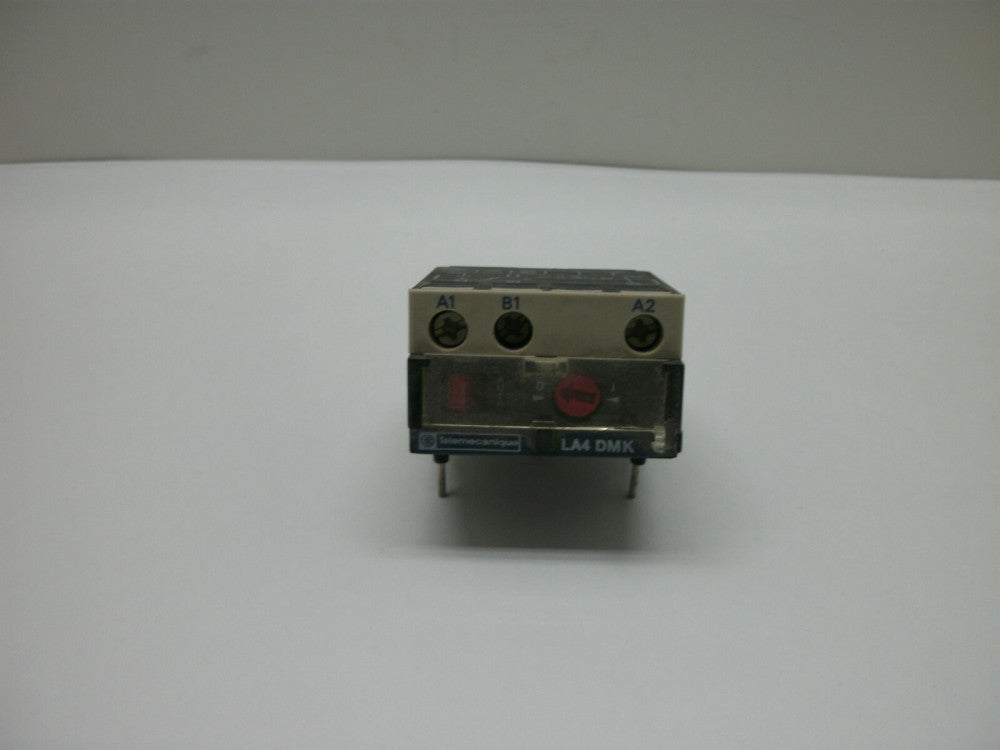 TELEMECANIQUE LA4 DMK CONTACTOR+RELAY HOA MODULE ~24-100V IEC 255-5 VDE 0110-C