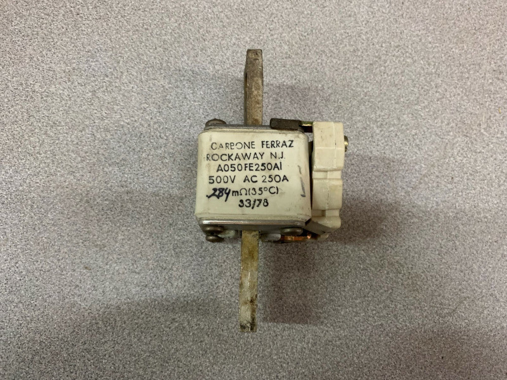 NEW NO BOX CARBONE FERRAZ FUSE A050FE250AI