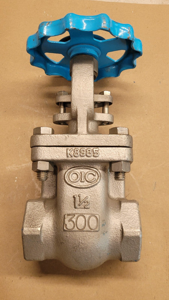 OIC Fig No 231 Gate Valve 1-1/2" CF8M Stainless Steel 300 PSI