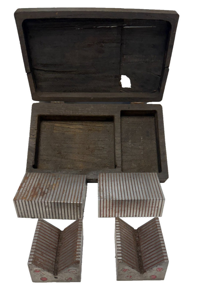 SET OF 4 MAGNETIC CHUCKS (2)2-3/11"X2-3/8"X1-5/8" (2)4"X2-5/8"X1-1/2" ORIG BOX