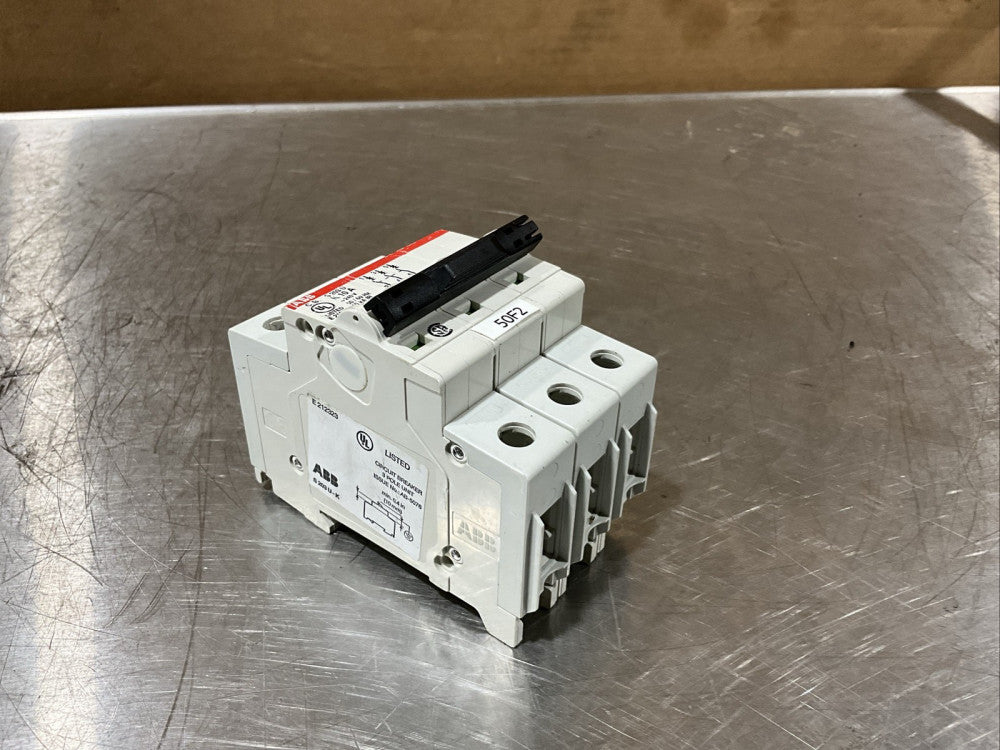 ABB S-203-U-K 3-Pole, Circuit Breaker (240V, 50/60Hz, 10kA IR) NOS